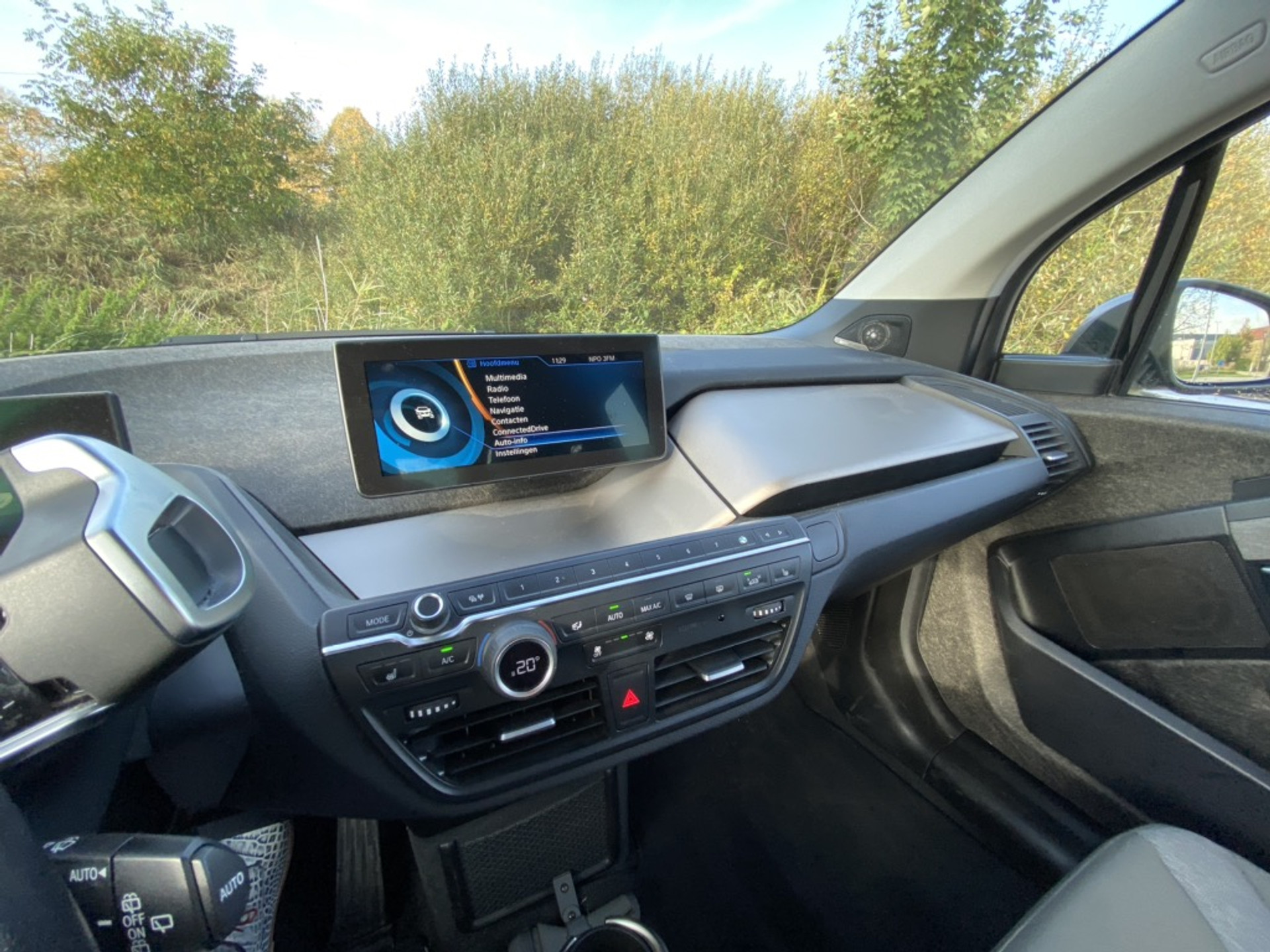 BMW i3 Comfort Advance 22 kWh kopen? | Autocentrumbommelerwaard.nl